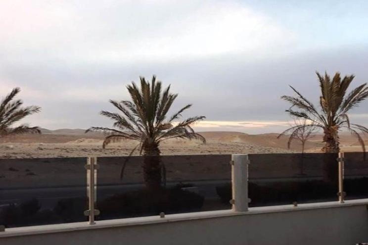 צימרים שירת הכוכבים Mitzpe Ramon Exteriör bild
